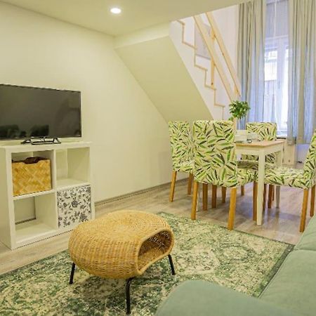 Apartament Cosy Flat In Akacfa Str., Aya Budapeszt Zewnętrze zdjęcie